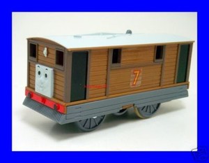 thomas and friends tomy toby