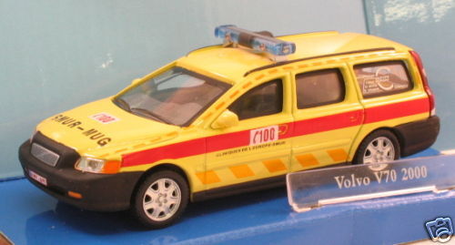 Belgian ambulancecar VOLVO V70 2000 AMBULANCE SMUR MUG  