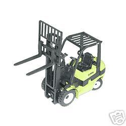 NEW TOY CLARK FORKLIFT 1/25 SCALE  