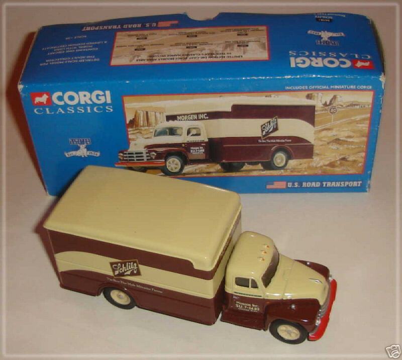 CORGI CLASSICS  SCHLITZ BEER Diamond T620 BOX VAN  