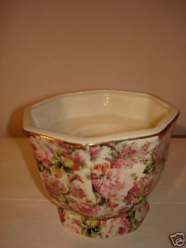 FORMALITIES BAUM BROS PORCELAIN Pk CHINTZ CANDLE HOLDER  