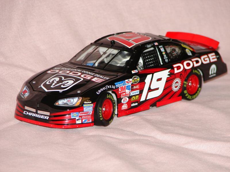 NEW 124 Scale Nascar #19 Jeremy Mayfield Diecast  