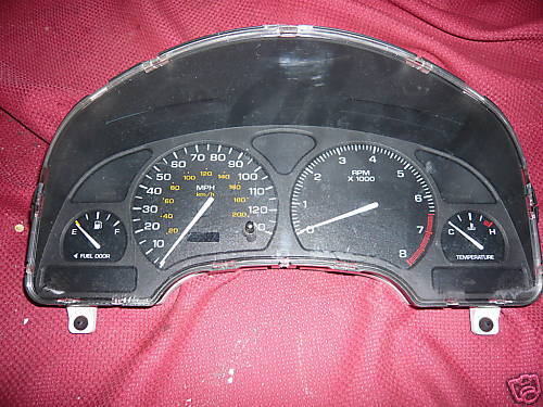 2000 Saturn SL 1 2 door Speedometer #O4  