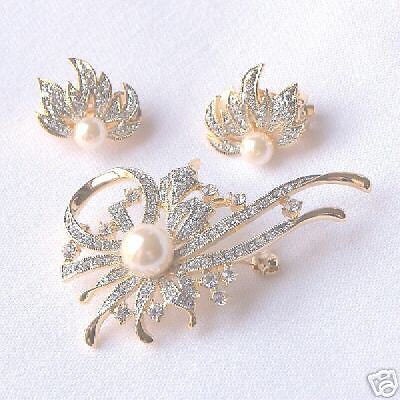 IVORY GOLD FAUX PEARL CRYSTAL PIN BROOCH SET CLIPONS Gp  