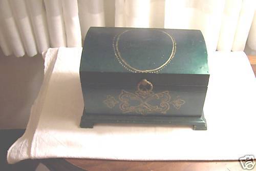 ODD SEA TRUNK SHAPED JEWELRY BOX  